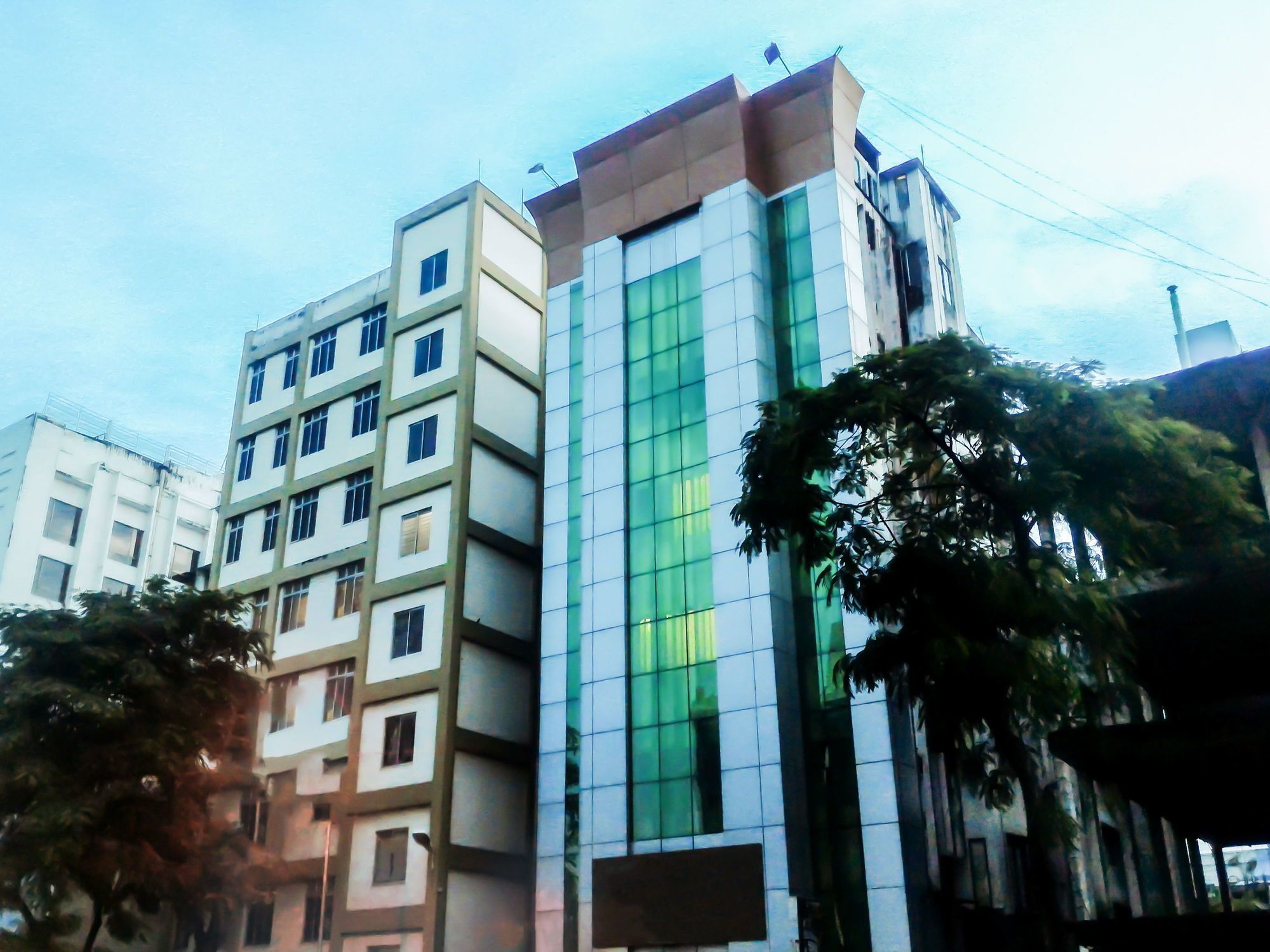 Oyo 8998 Hotel Aayash Liluah Exterior photo